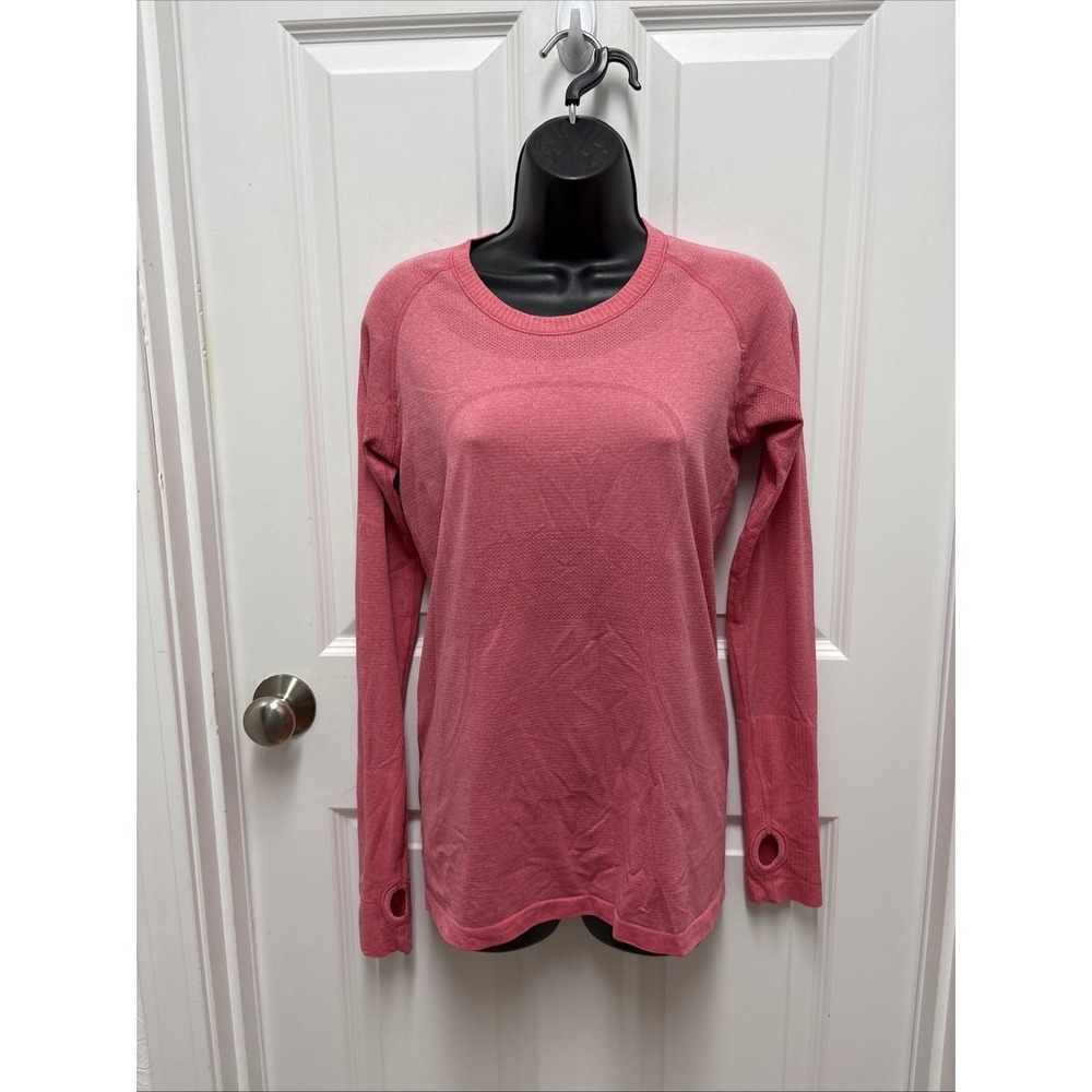 Lululemon Women's Swiftly Tech Long Sleeve Shirt With Thumbholes In Salmon‎ - 8